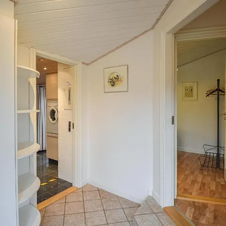 2 Bedroom Cozy In Ega 別荘 Skæring
